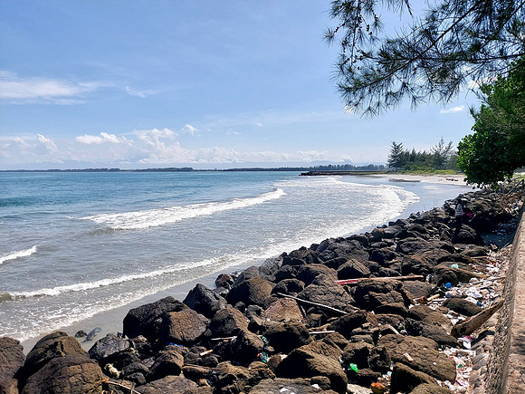 20240425_095031-batu-tahu-beach