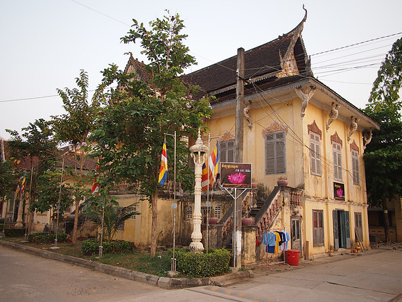 P2222426-colonial-khmer