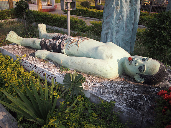 P2232490-dead-man