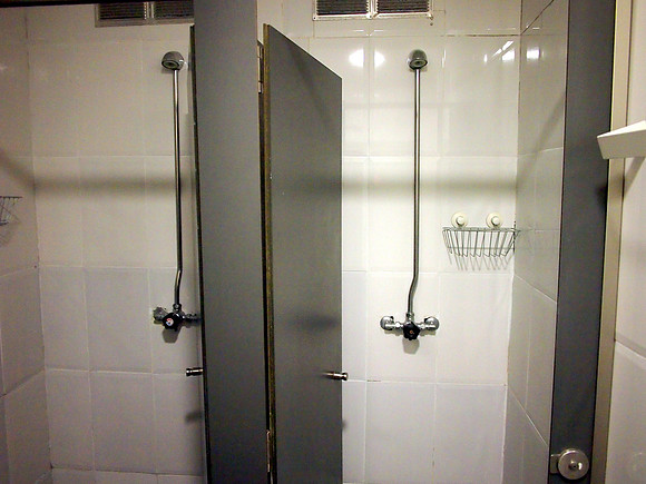P4225509-gracia-shower