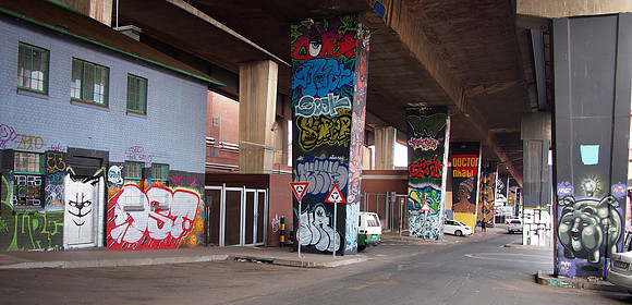 P5015845.JPG-newtown-graffiti