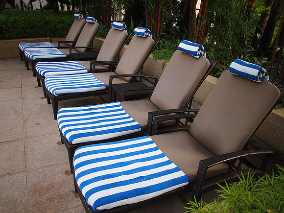P4024317-pool-chairs