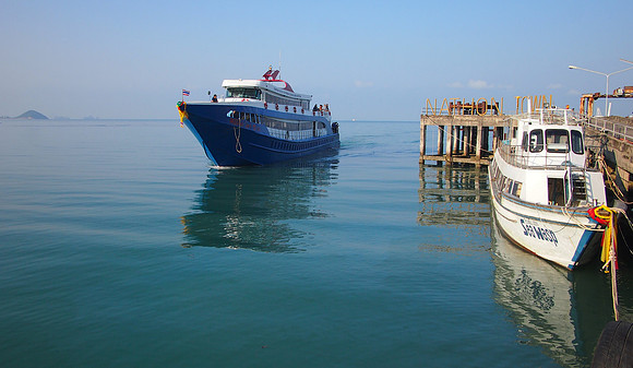 P3113178-ferry-at-nathon
