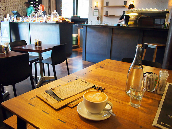 P5116799-origin-cafe-latte
