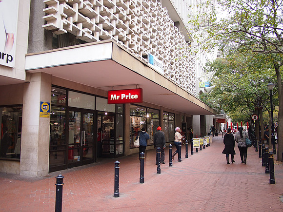 P5106783-mr-price