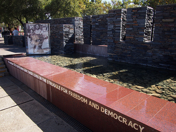 P4305752-student-memorial