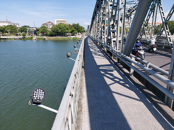 20220627_142733-bridge-walk