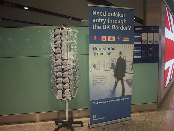 P4125128-registered-traveller