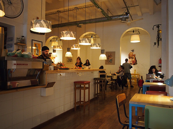 P4215498-cosmo-cafe