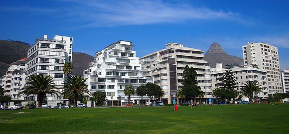 P5116848-beach-road-apartments