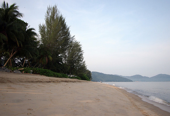 P4074737-morning-beach-view