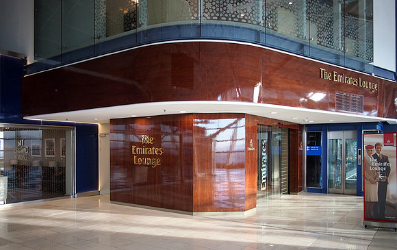 P5227382-the-emirates-lounge