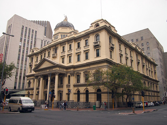 P5106762-standard-bank