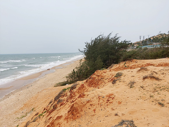 20230409_115611-beach-mandala-cham-bay-mui-ne