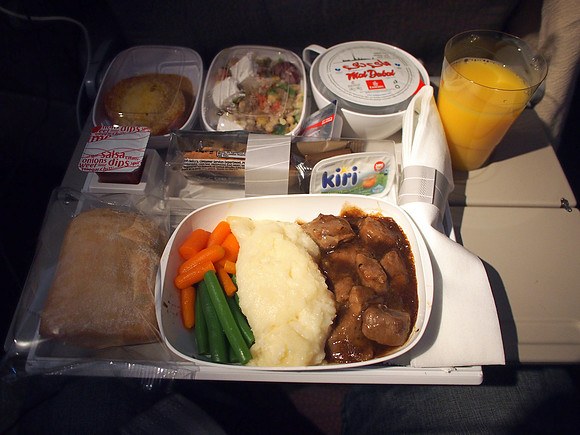 P4295674-dxb-jnb-lunch