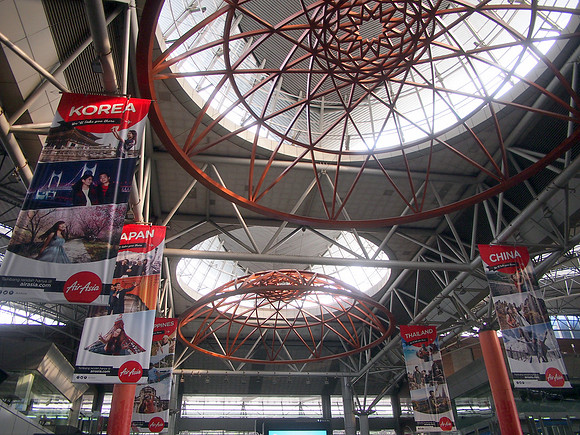 P4024337-airasia-ads-kl-sentral
