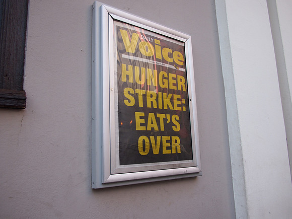 P5177225-hunger-strike-eats-over