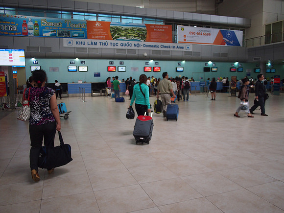 PC289399-domestic-check-in