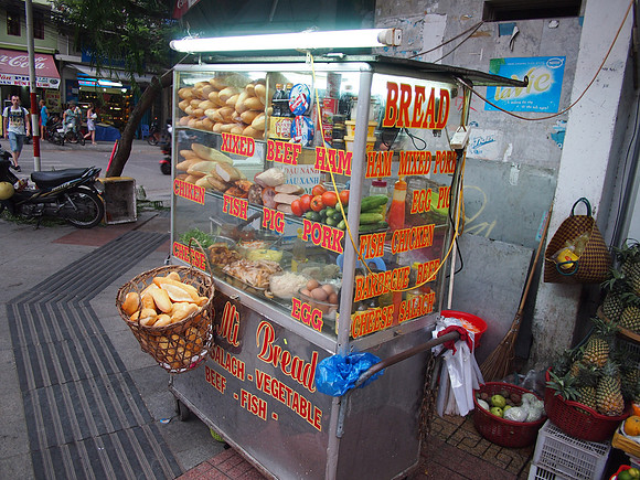 PC289417-banh-mi