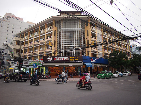 PC289418-me-trang-coffee