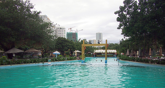 PC299480-seaside-pool