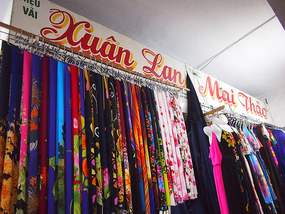 PC319659-fabric-market