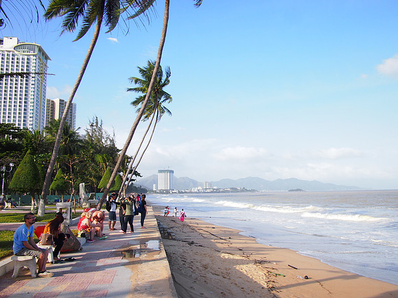 PC319690-nha-trang-beach
