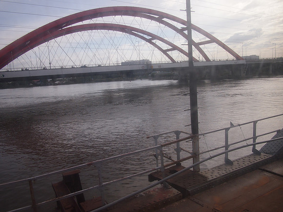 P1019733-crossing-saigon-river
