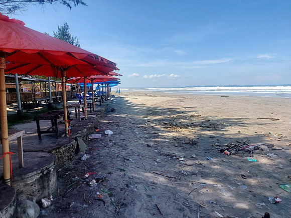 20240425_102450-beach-bars