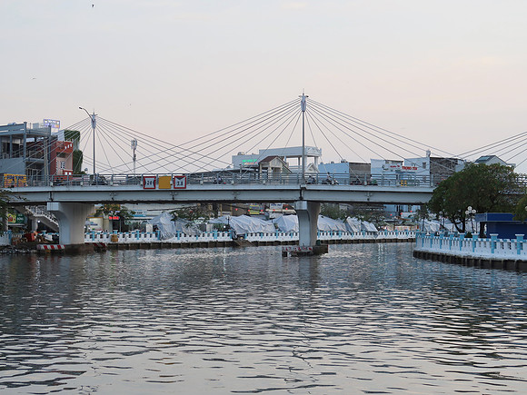 IMG_7682-ca-mau-bridge