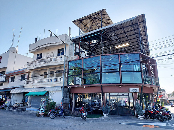 20220224_160522-18-view-wan-cafe