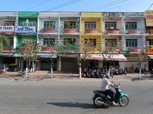 IMG_7862-hoa-binh-shophouses