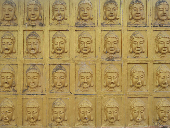 IMG_8102-buddha-heads