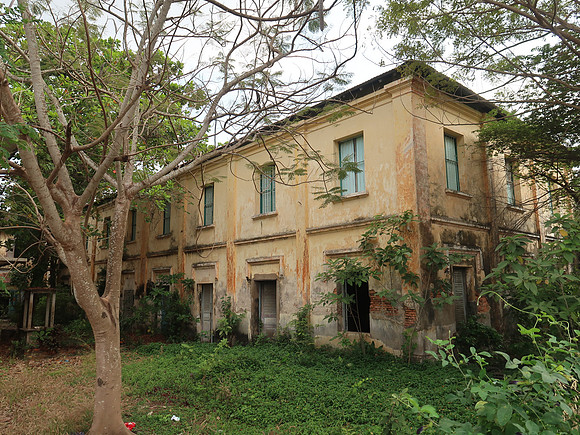 IMG_8134-abandoned-building