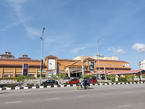 20230725_095904-mahkota-parade