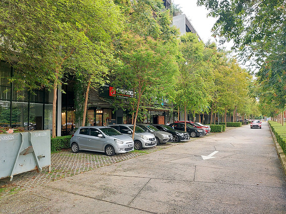 20230723_124613-tamarind-lane-street-parking