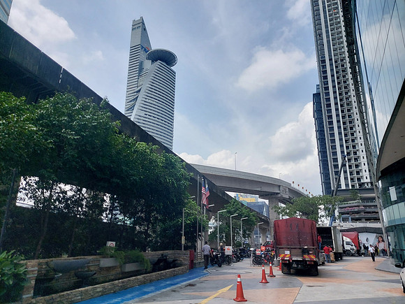 20230727_143439-kl-gateway-mall