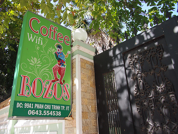 P2280131-coffee-bozos