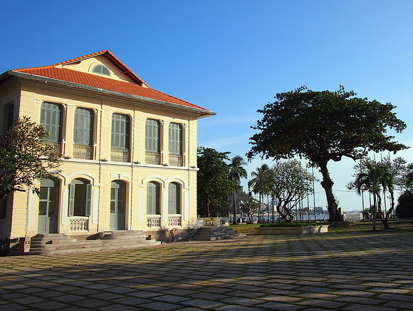 P2280176-city-hall
