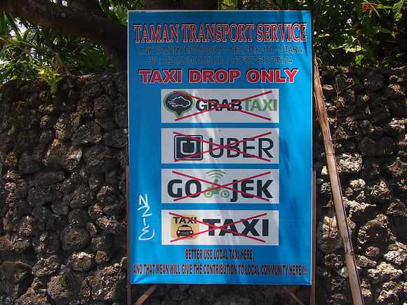 P3120756-taxi-app-banned