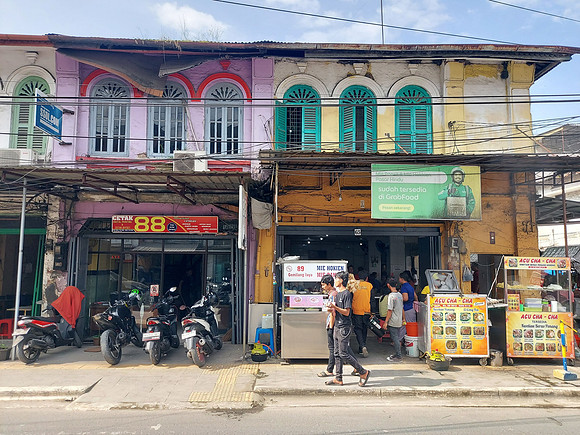 20230729_093912-colourful-shophouses