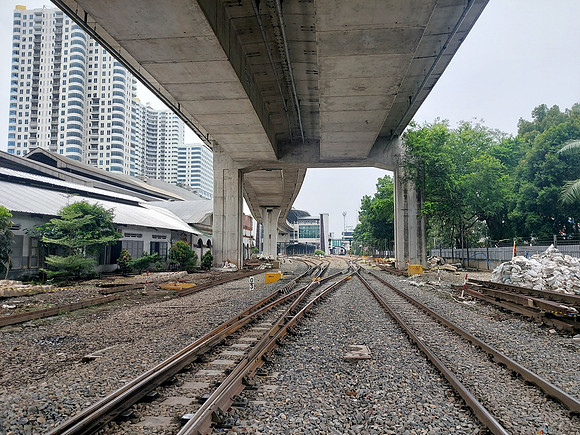 20230731_125229-elevated-rail