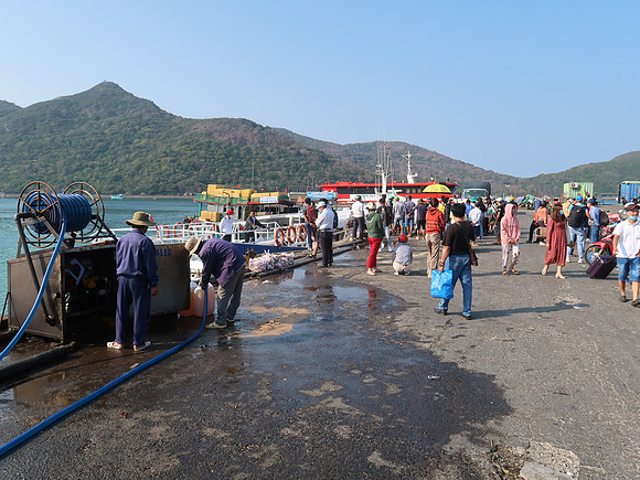 IMG_8171-con-dao-ferry-port