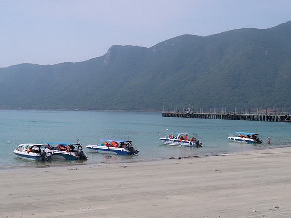 IMG_8225-tourist-boats