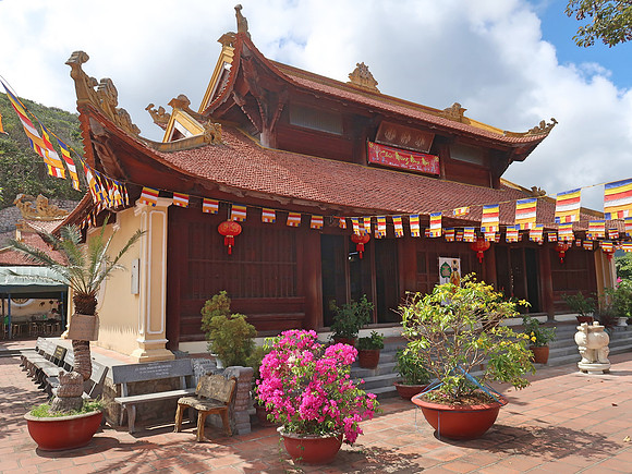 IMG_8415-van-son-pagoda