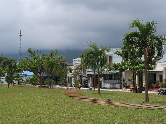 IMG_8451-cloudy-mountains
