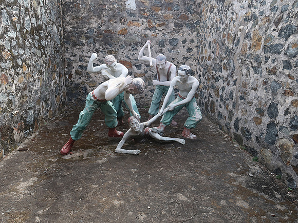 IMG_8463-beating-prisoner