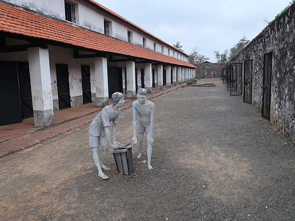IMG_8464-prisoners