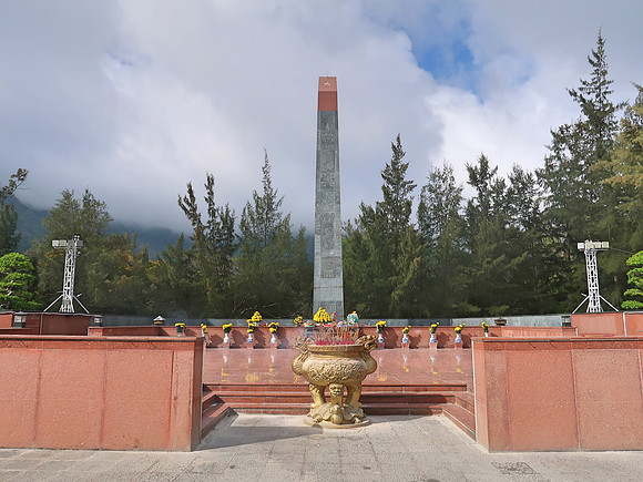 IMG_8541-cemetery-memorial