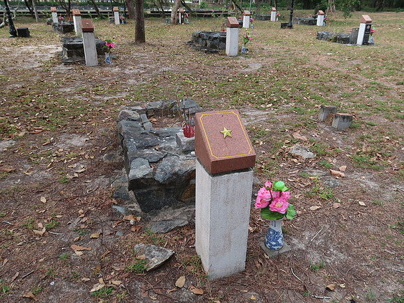 IMG_8543-unknown-grave